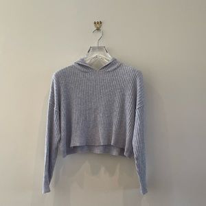 2 AERI Crop Sweater With Hood, Size M